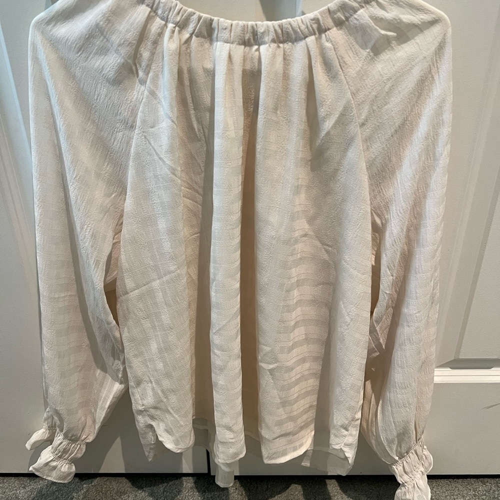 BRAND NEW Loft long sleeve blouse. Size Large